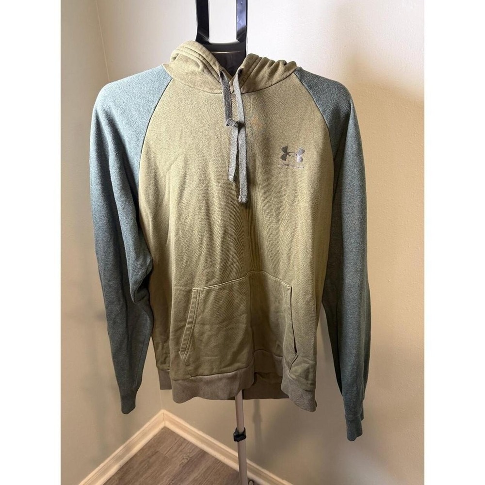 Under Armour Hoodie